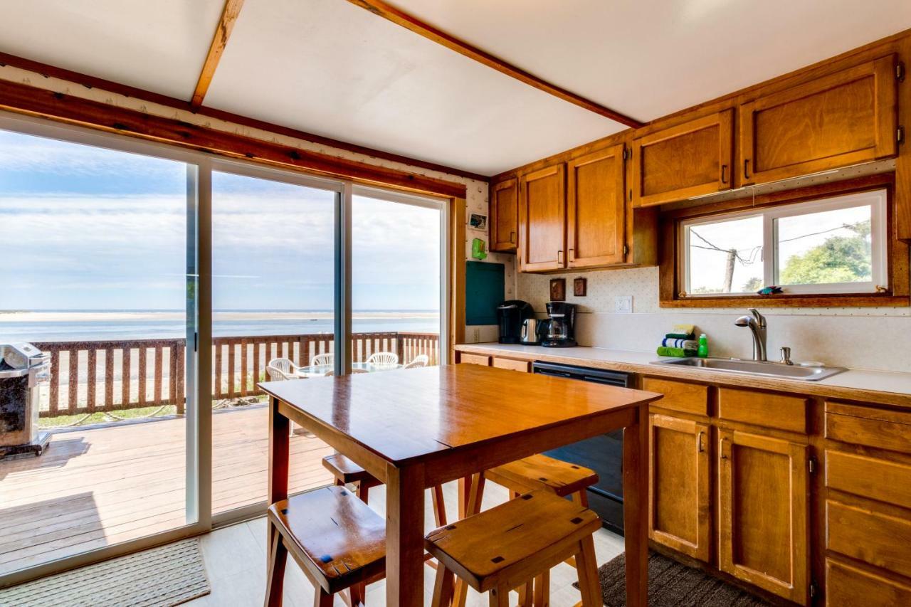 Happy Camp Beachfront Cabin Netarts Ngoại thất bức ảnh